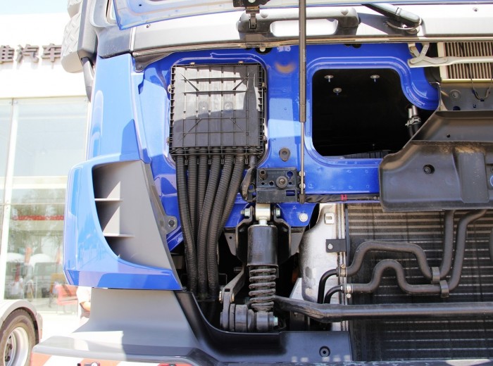 奔驰 Actros重卡 600马力 8X8 大件牵引车(型号4160)外观图（34/56）