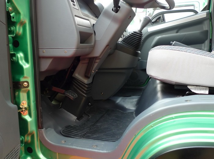 开瑞绿卡C 110马力 4.23米单排厢式轻卡(中体标准型)驾驶室图（14/50）