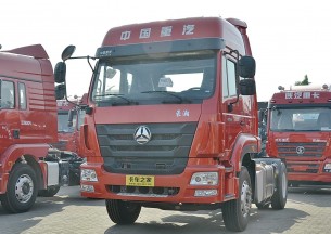 中国重汽 豪瀚重卡 280马力 4X2 牵引车(ZZ4185M3516D1)