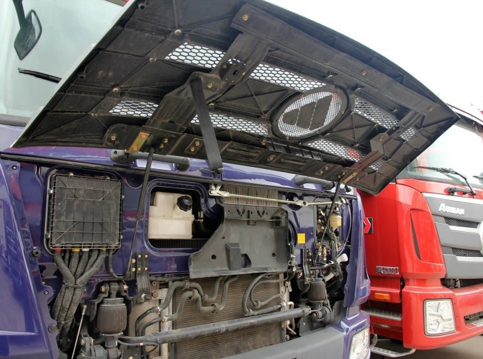 福田 欧曼GTL 超能版重卡 380马力 4X2 牵引车(德邦定制)(BJ4189SLFKA-XA)外观图（37/37）
