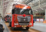 联合卡车U400 400马力 6X4 LNG牵引车(超重载型)(SQR4251N6ZT4)(K金版)