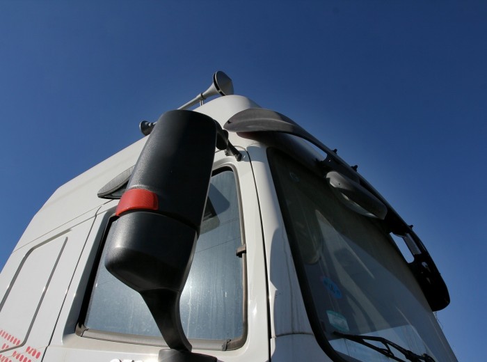 北奔 V3M重卡 375马力 6X4 轻量化牵引车(ND42507B32J7)外观图（70/73）