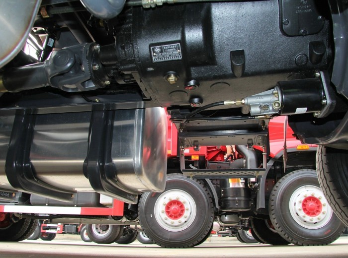 柳特 新安捷(L5R)重卡 420马力 6X4 牵引车(CA4255K2E4R5T1A92)底盘图（54/65）