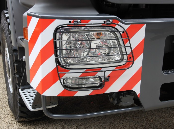 奔驰 Actros重卡 610马力 6X6 大件牵引车(型号4060)外观图（14/15）