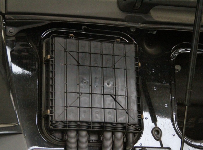 奔驰 Actros重卡 440马力 6X2 牵引车 (Megaspace超大驾驶室)(型号2644)底盘图（3/42）