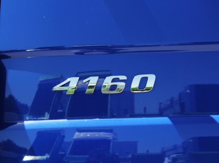 奔驰 Actros重卡 600马力 8X8 大件牵引车(型号4160)外观图（47/56）