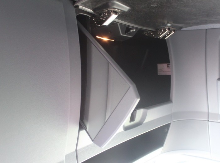 奔驰 Actros重卡 610马力 6X6 牵引车(型号4060)驾驶室图（52/72）