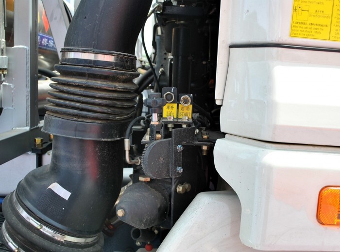 福田 欧曼ETX 6系重卡 380马力 6X4 LNG牵引车(BJ4253SNFCB-AC)底盘图（44/53）