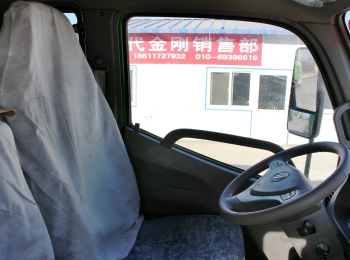 福田 奥铃CTX  154马力 4X2 自卸车(新型渣土车)(BZD3110BJKMS)驾驶室图（19/28）