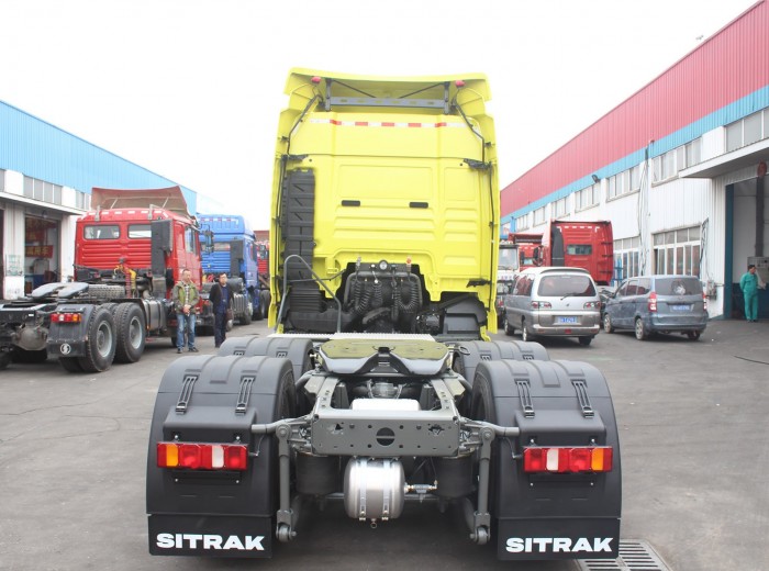 中国重汽 SITRAK C7H重卡 540马力 6X2 牵引车(ZZ4256V323HE1)外观图（16/35）