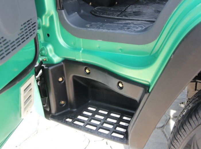 开瑞绿卡2T 130马力 4.215米单排厢式轻卡驾驶室图（8/29）