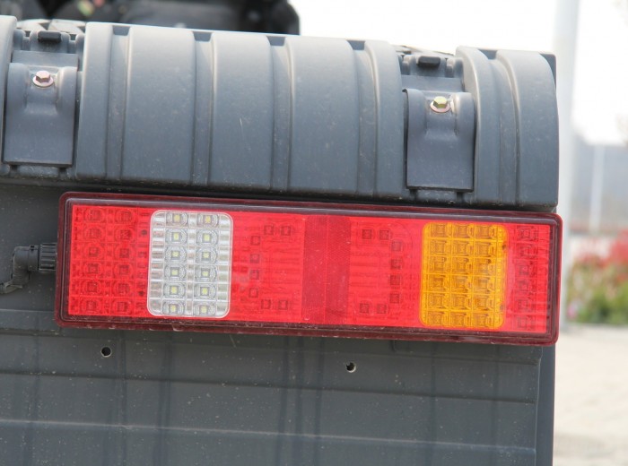 联合卡车U420 420马力 6X4 牵引车(SQR4250D6ZT4)(黑色)底盘图（5/91）
