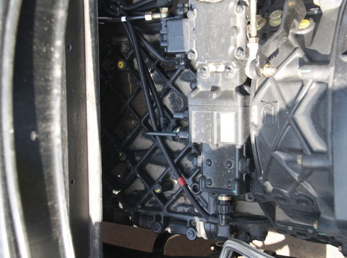东风 天龙重卡 420马力 6X4 牵引车(2011款)（DFL4251A10）底盘图（14/34）