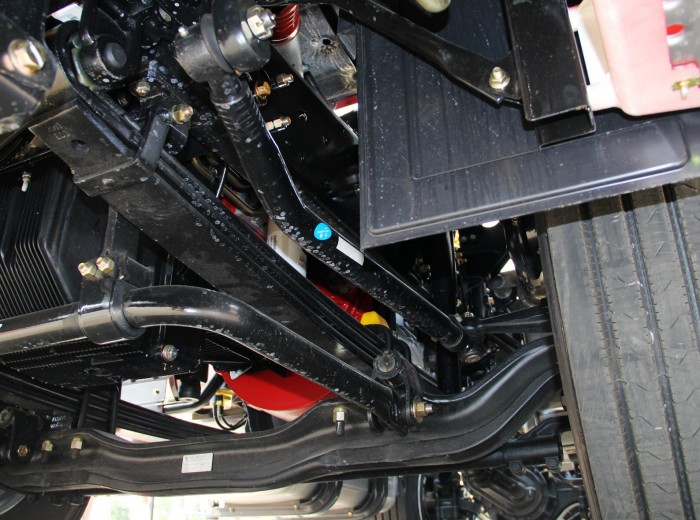 福田 欧曼GTL超能版 6系重卡 标准型 430马力 6X4 牵引车(高顶标准地板车身)底盘图（41/74）