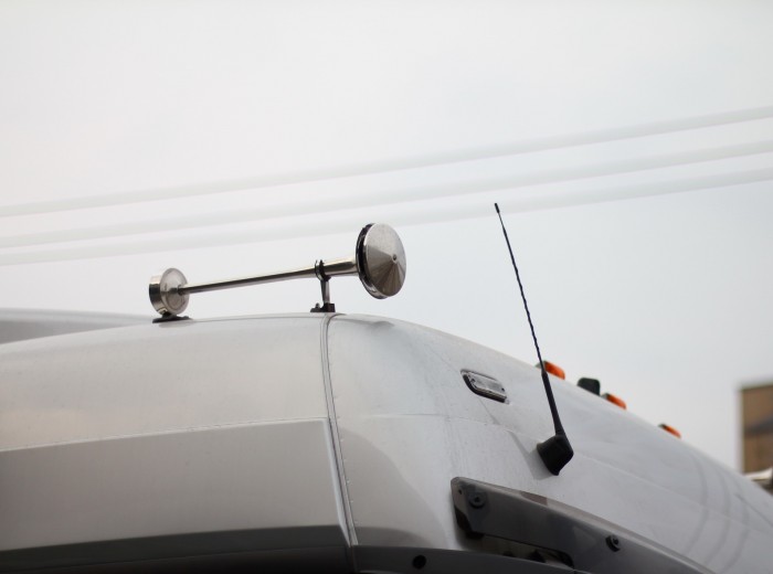 奔驰 Actros重卡 460马力 6X2 牵引车(Megaspace超大驾驶室)(型号2646)外观图（13/45）