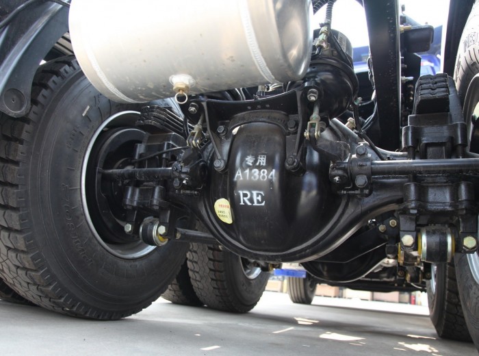 福田 欧曼GTL超能版 6系重卡 430马力 6X4 牵引车(平地板驾驶室)(BJ4259SNFKB)底盘图（43/167）