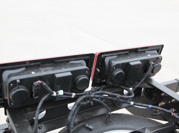 开瑞绿卡S 130马力 3360轴距单排栏板轻卡底盘底盘图（44/116）