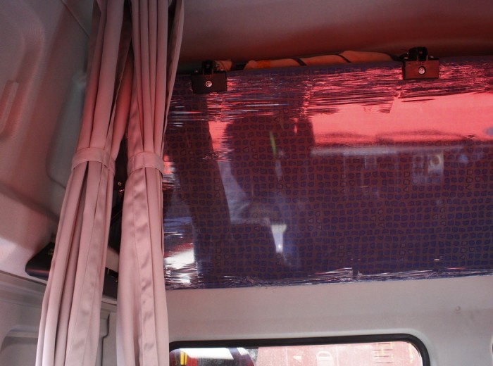 江铃重汽 远威重卡 350马力 6X4 LNG牵引车(SXQ4251M7N-4)驾驶室图（13/14）