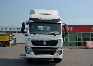 中国重汽 HOWO T5G重卡 310马力 4X2 牵引车(ZZ4187N361GD1)外观图