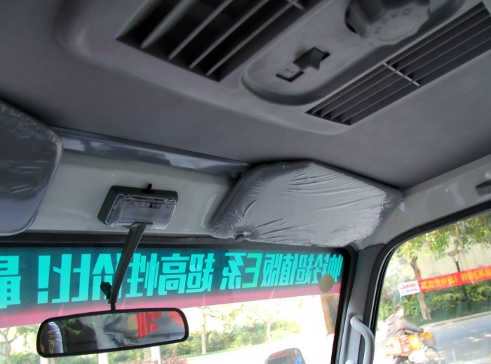 江淮 帅铃E330 120马力 4.15米单排厢式轻卡(底盘)驾驶室图（35/49）