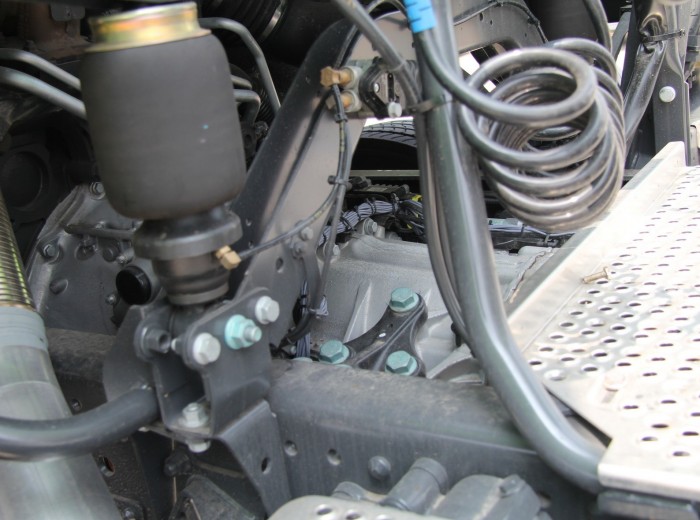 奔驰 Actros重卡 440马力 6X2 冷藏牵引车（型号2644）底盘图（11/26）