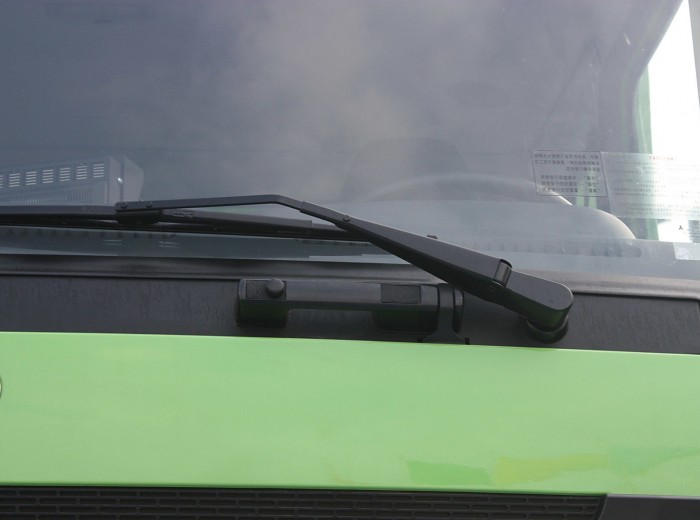 北奔 NG80系列重卡 336马力 6X4 自卸车(城市渣土车)(ND5250ZLJZ04)外观图（18/36）