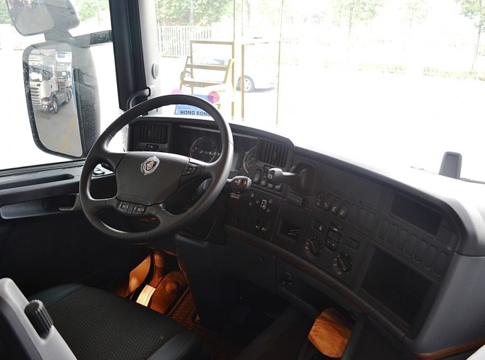 斯堪尼亚 G系列重卡 480马力 6X2 牵引车(型号G480)驾驶室图（8/109）