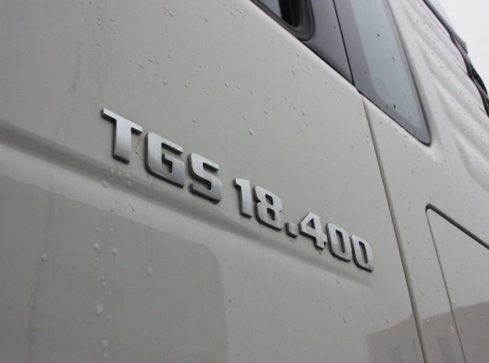 曼(MAN) TGS系列重卡 400马力 4X2 牵引车(型号18.400)外观图（40/50）