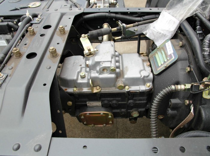 东风多利卡L 115马力 3300轴距单排轻卡底盘底盘图（45/66）