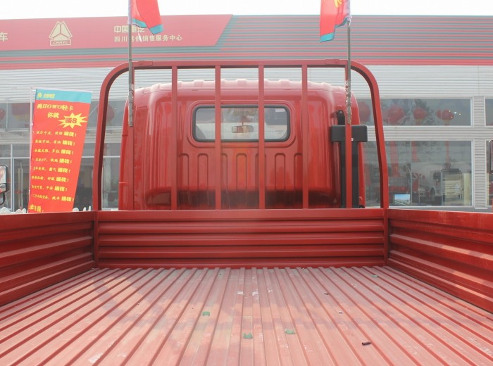 中国重汽HOWO 悍将 102马力 3360轴距单排轻卡底盘上装图（1/6）