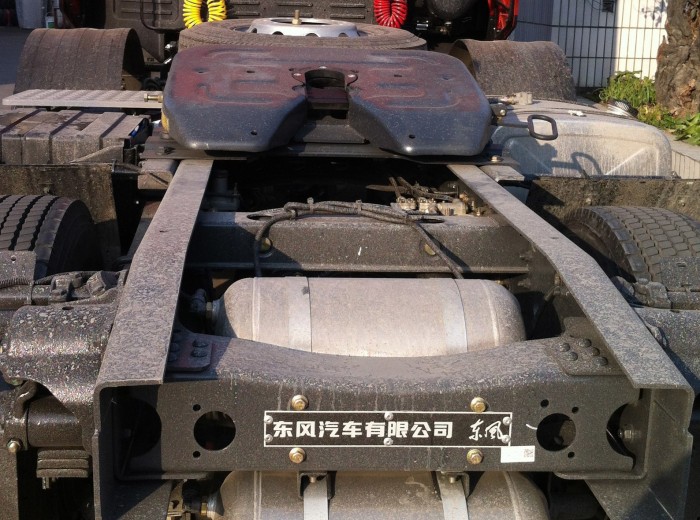 东风 天龙重卡 375马力 6X2 牵引车(DFL4250A)底盘图（5/16）