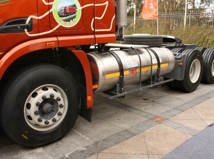 2015款联合卡车U400 400马力 6X4 LNG牵引车(SQR4252N6ZT4)(K金版)底盘图（5/36）