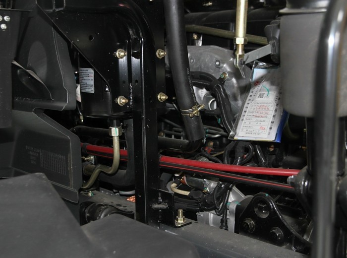 东风 天龙重卡 420马力 6X4 牵引车(DFL4251AX16A)底盘图（64/102）