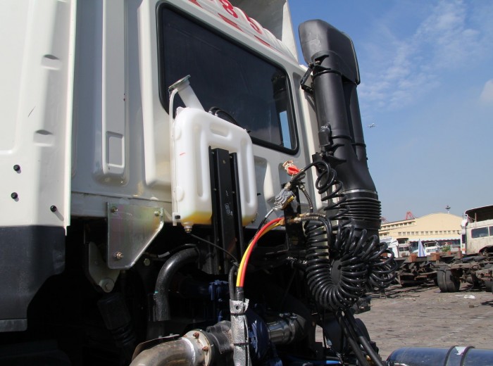 江淮 格尔发K3系列重卡 280马力 4X2 LNG牵引车(港口运输车)底盘图（52/55）