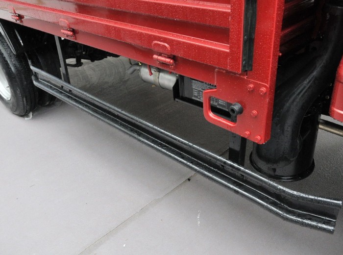 奥驰新1800系列 109马力 3.85米排半栏板轻卡上装图（2/10）