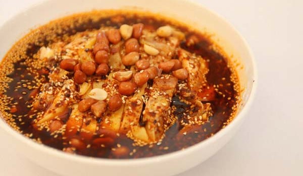 曼恩带你吃遍招牌"红" 成都美食大搜索